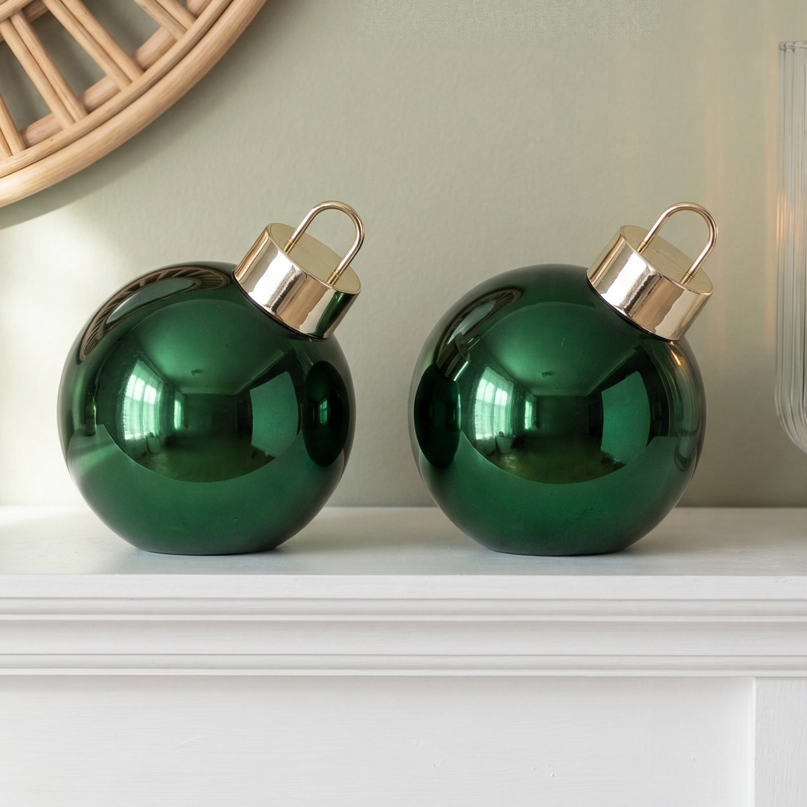 Hasime 2-Piece Lighted Glass Ball Accent Set, Green