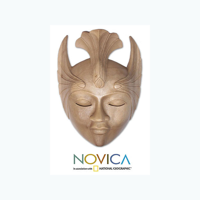 Novica Sleeping Miss Fan et masque en bois