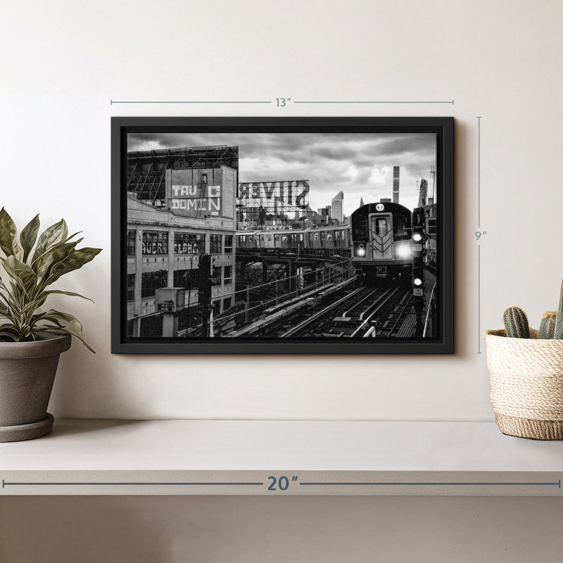 «Manhattan At Nightfall BW Wall Art», H 9 po x l 13 po