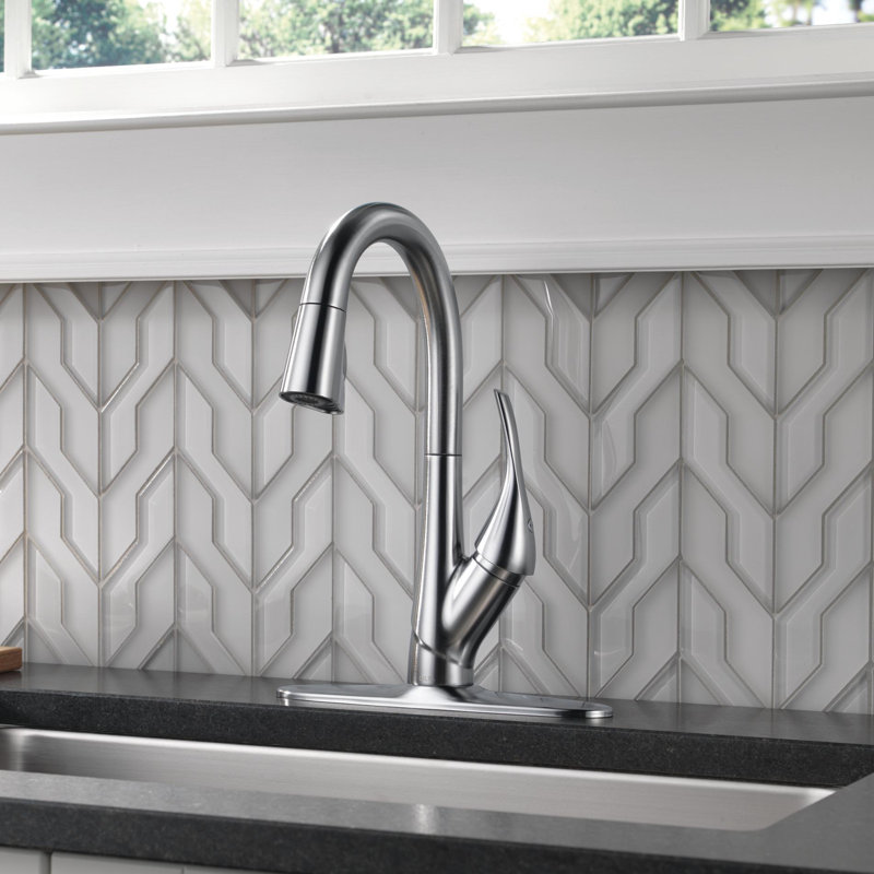 Esque Pull Down Single Handle Kitchen Faucet, Arctic Stainless