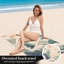Ensemble de 1 serviette de plage artistique Ocean Wave, présentant un surf dramatique avec un soleil doux et des montagnes lointaines dans un style aquarelle apaisant. Grande microfibre pour la natation, les voyages, le camping et les unisexes.