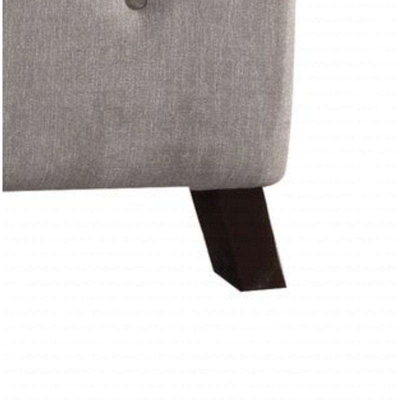 Chaise moderne en velours brun clair avec coussin