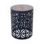 Charmante table d'appoint d'extérieur au design élégant et durable-770545838