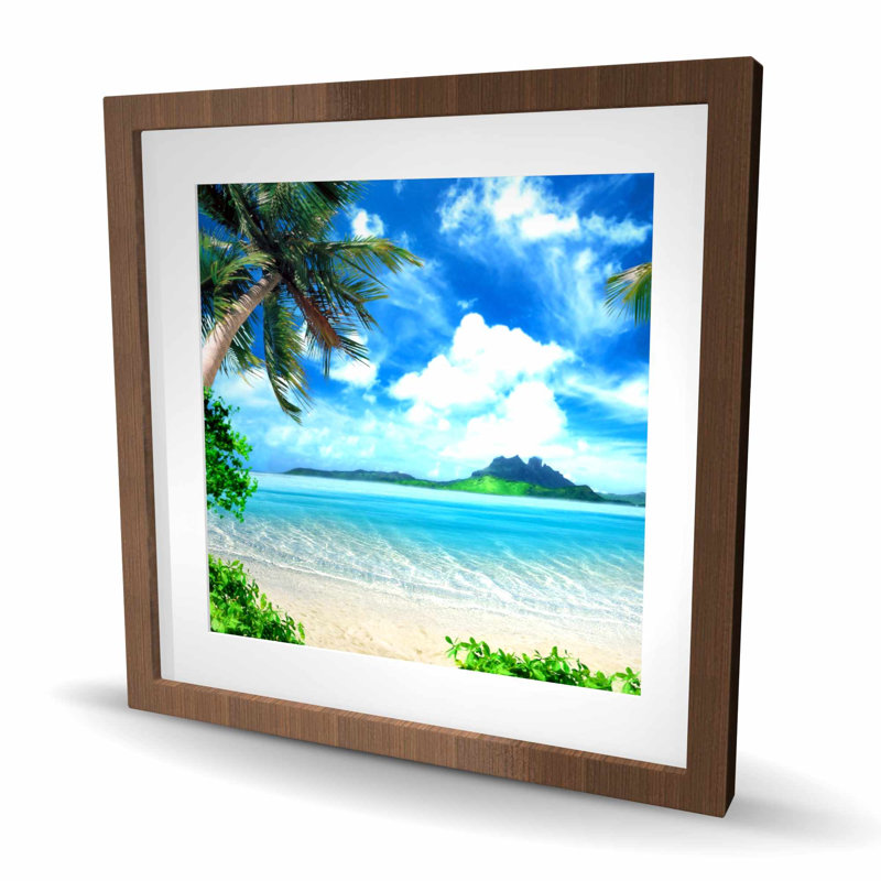 The Beach - Reproduction matte encadrée blanche pour la décoration intérieure, H 24 po x l 24 po, Brun