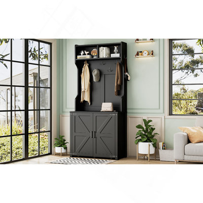 Arbre d'entrée 4-en-1 Farmhouse avec portes de grange, banc mobile avec 7 crochets de suspension et armoire de rangement pour chaussures, porte-manteau d'entrée de H 76,9 po avec 6 roues de frein pour le couloir, le salon, noir