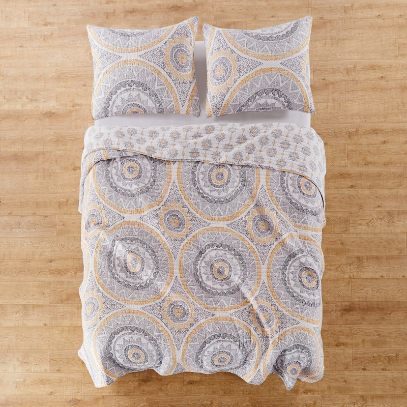 Luiza Ochre Quilt Set, King Quilt + 2 King  Shams