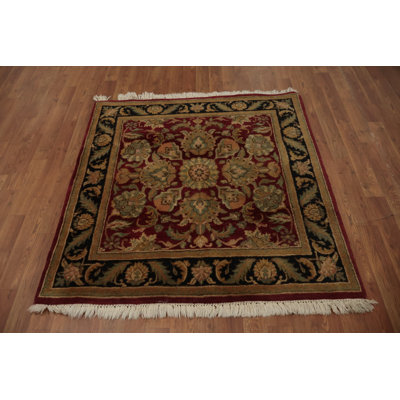 Tapis oriental floral Agra fabriqué à la main 4 x 4 pour des intérieurs classiques