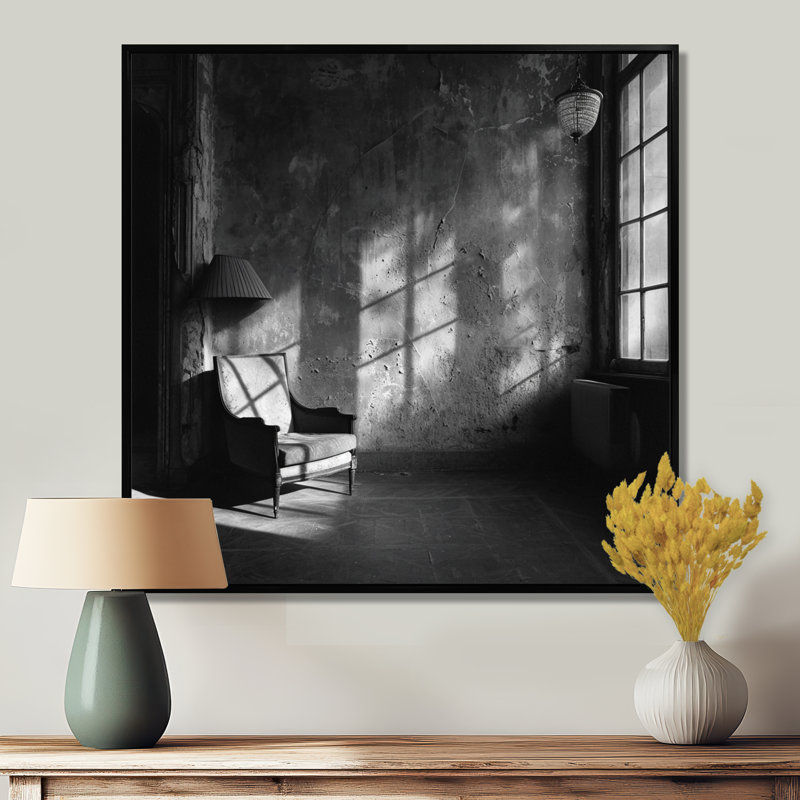 «Urban Solitude Couch Interior Sunset», reproduction d'art abstrait, Toile avec cadre flottant noir