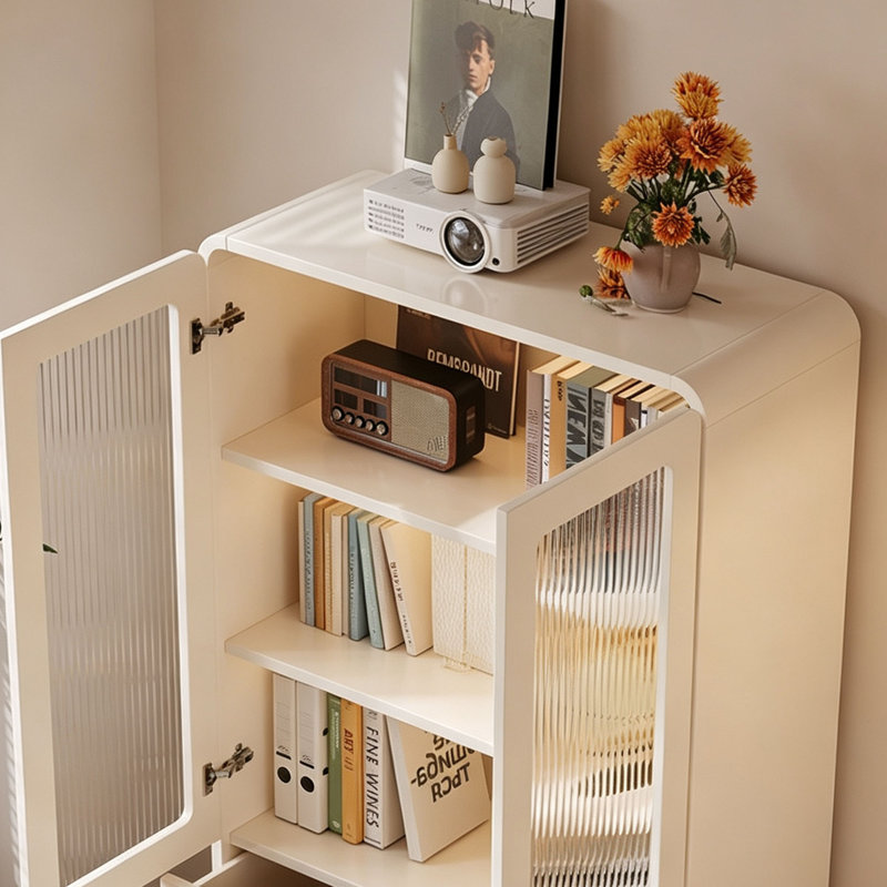 Vitrine crème de style français