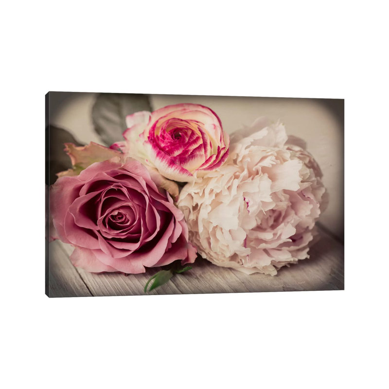 Bouquet II - Giclée sur toile tendue avec châssis, H 12 po x l 18 po