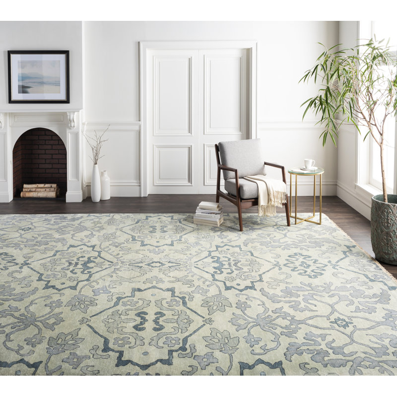 Hillcrest Hand Knotted Wool Damask Area Rug, Round 8'