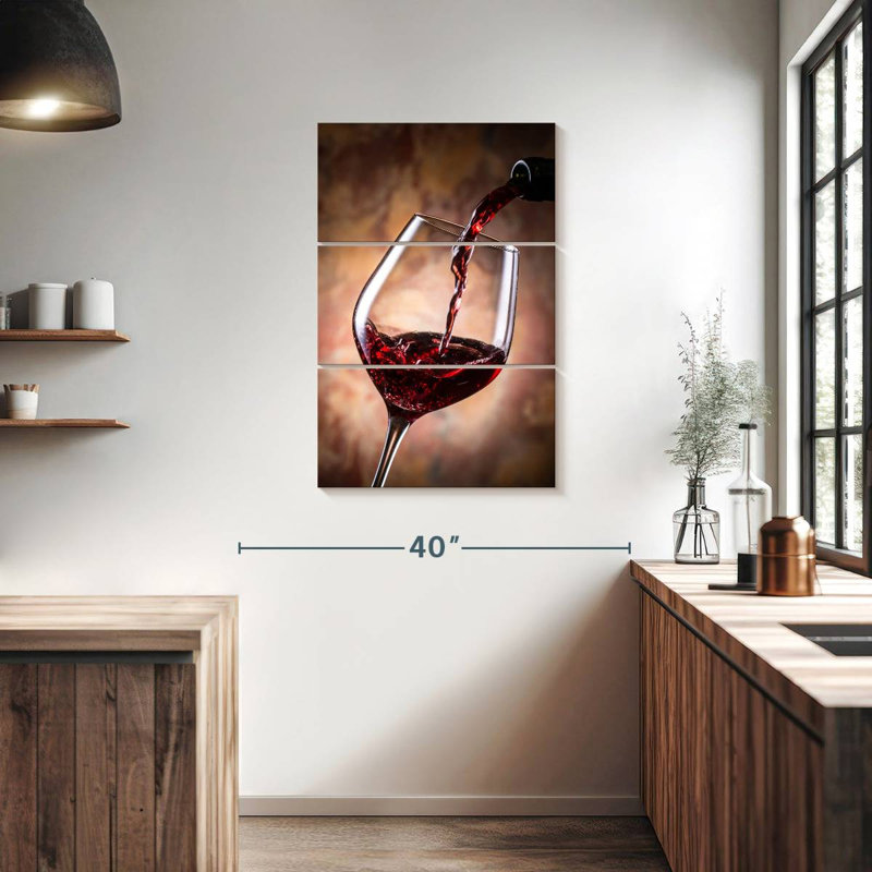 Yarlin - vin rouge en verre, H 38 po x l 24 po