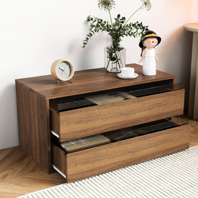 Solution de présentation et de rangement pour la maison - Armoire empilable à 2 tiroirs de 28,07 po x 14,19 po x 14,33 po de couleur noyer, panneau de particules et tablette de rangement pour les espaces de vie