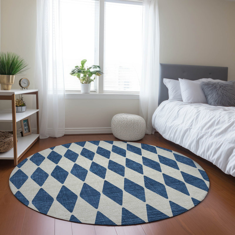 Loreen Washable Geometric Indoor / Outdoor Rug, Round 8'