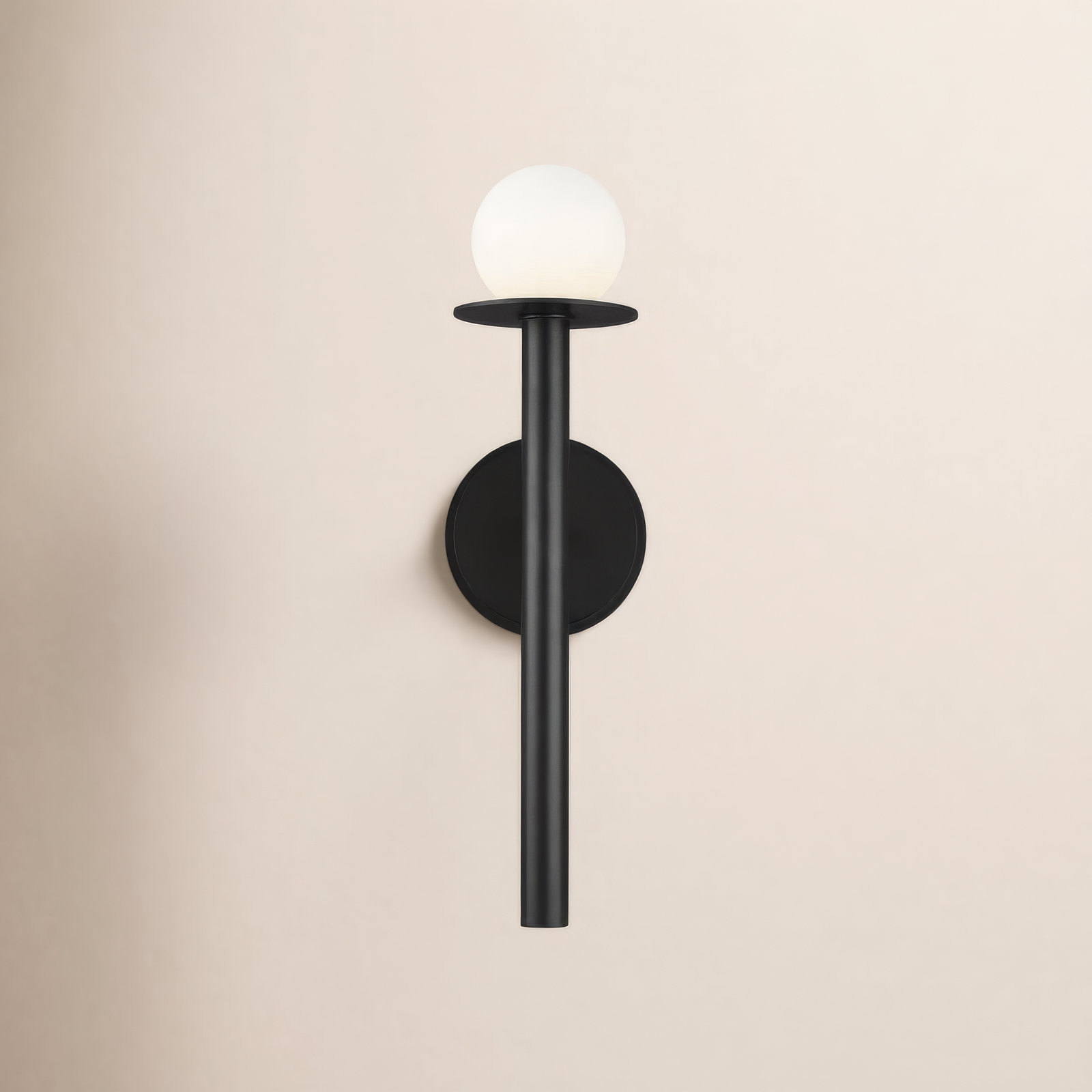 Single Light Dimmable Wallchiere, Midnight Black