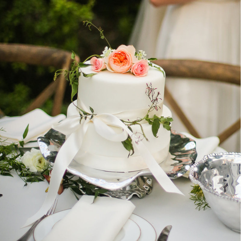 PEDESTAL Cake Stand