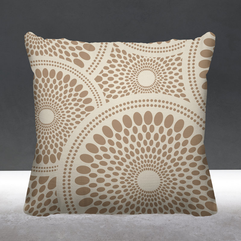 Coussin décoratif intérieur / extérieur Pierson Tribal Abstract, Beige, L 15 po x H 15 po