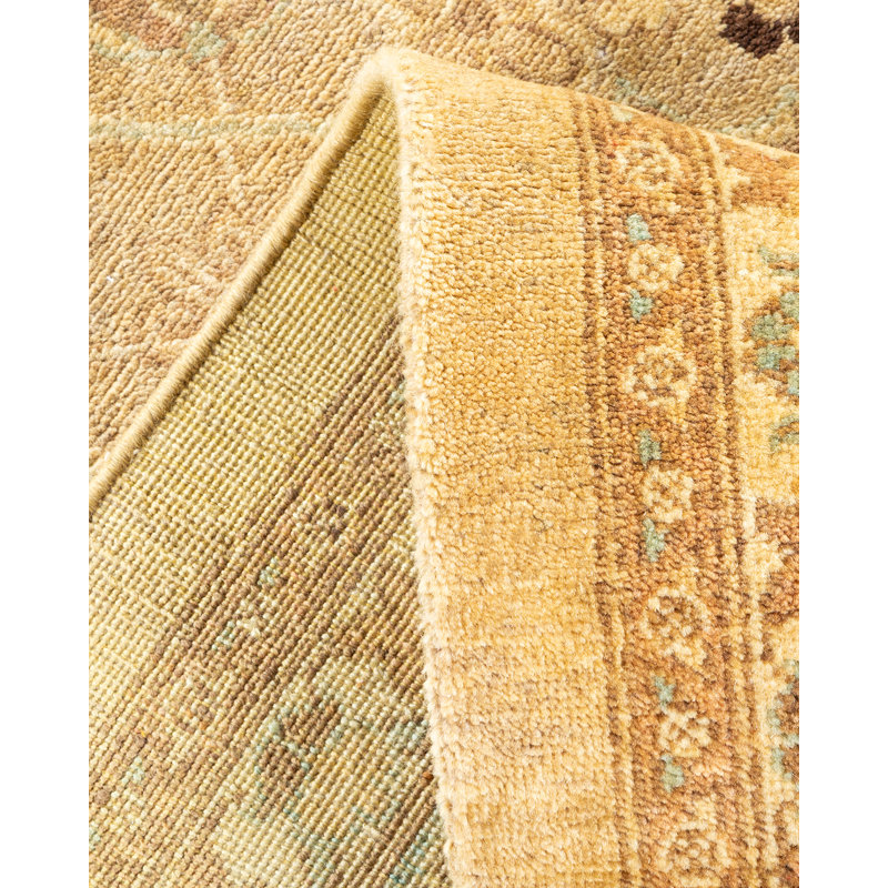 Shatiqua One-of-a-Kind 8' 1" X 10' 4" 2000s Wool Area Rug in Ivory