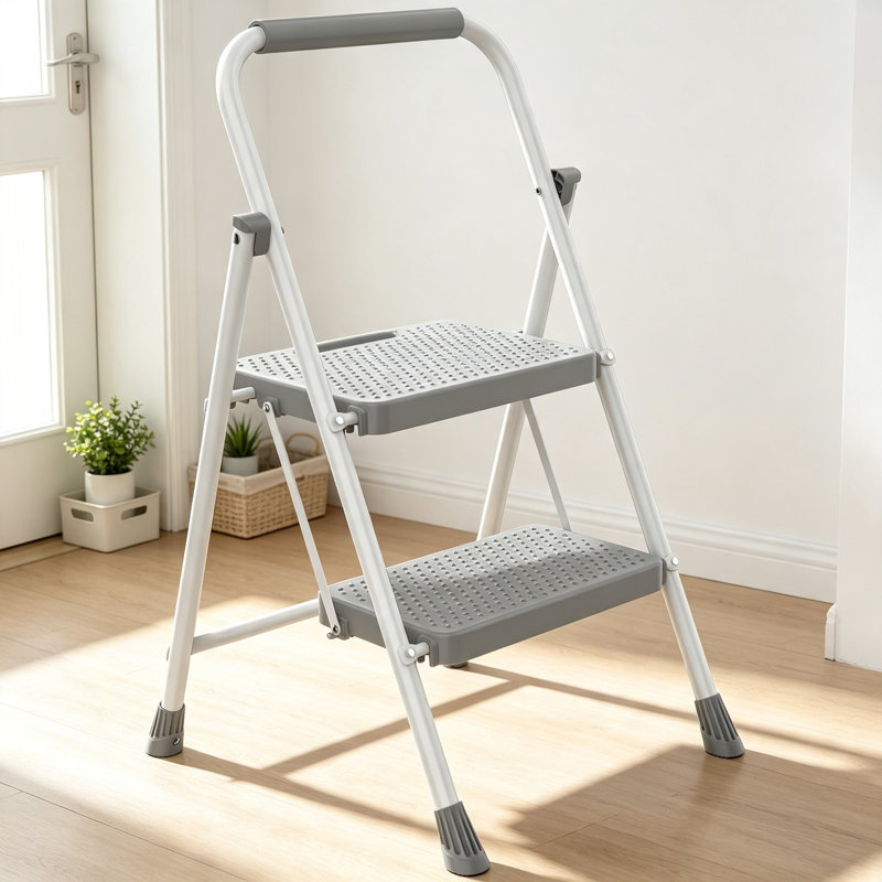 Escabeau pliant pour adultes avec verrou de sécurité, conception antidérapante antidérapante, escabeau pliable et portable pour la maison, le garage, la salle de bain et l'extérieur, construction robuste robuste, rangement peu encombrant