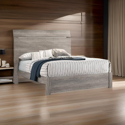 Erlis Platform Bed