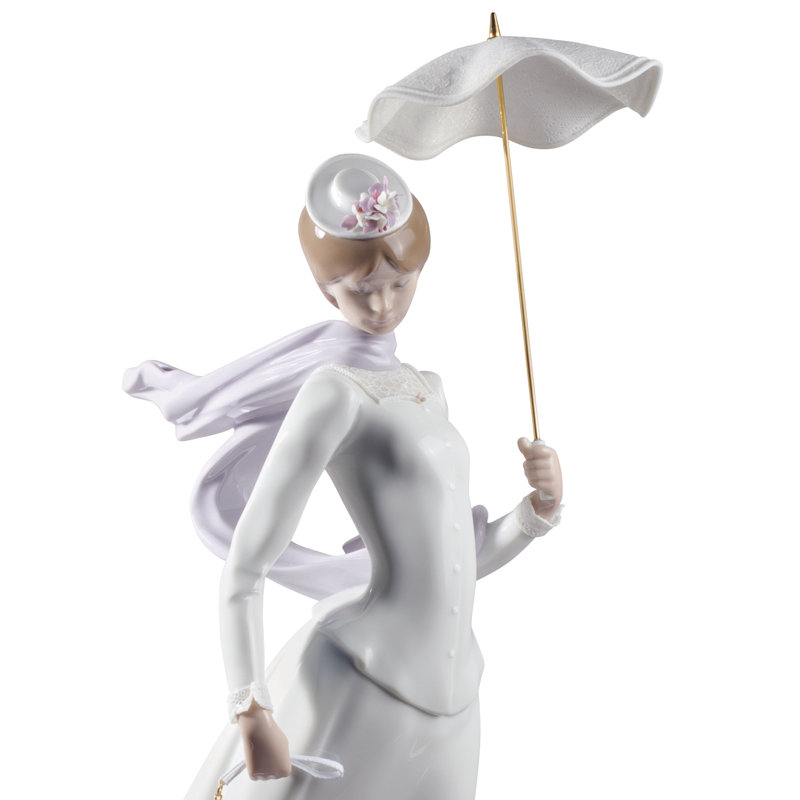 Figurine Dame avec châle