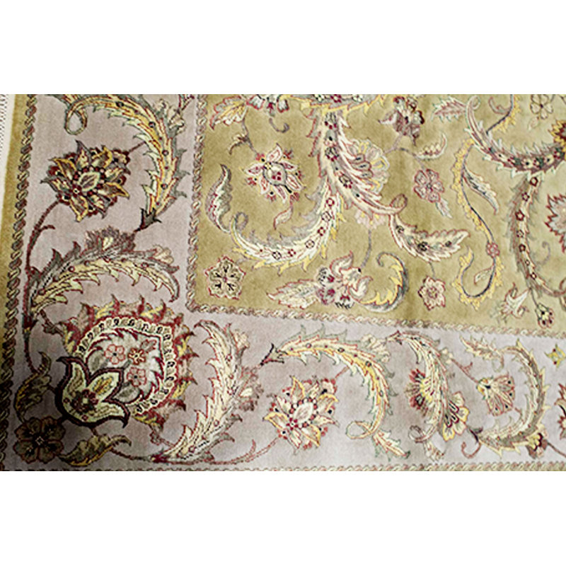 Tapis doré et ivoire de haute qualité noué à la main
