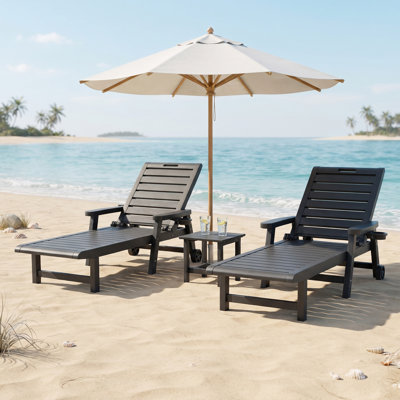 Chaise longue inclinable avec porte-gobelet