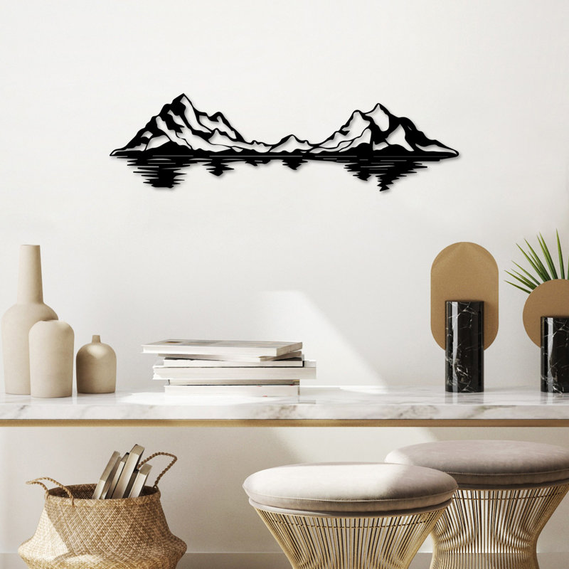 Élégant accessoire mural en métal 26,8 po x 7,5 po | Fabrication 100% métal, épaisseur: 0,06 po | Finition noire élégante, légère à 0,8 lb | Parfait pour la décoration intérieure et l'esthétique moderne