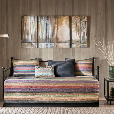 Housse de lit de jour 6 pièces, conception réversible à rayures multiples, matelas simple, housse, 3 taies décoratives, coussin décoratif, laver facilement 6 pièces, ajustement du matelas, comprend une jupe de lit, 1 lavable à la machine