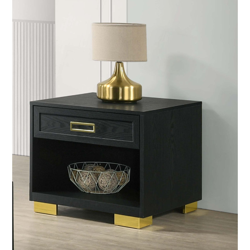 Table de bout contemporaine carrée 1Pc