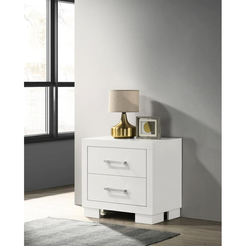 Attrayante table de chevet blanc crème avec 2 rangements de tiroirs pour des tiroirs crémeux essentiels et une esthétique épurée
