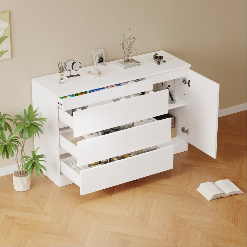 Armoire en bois avec tiroirs cachés