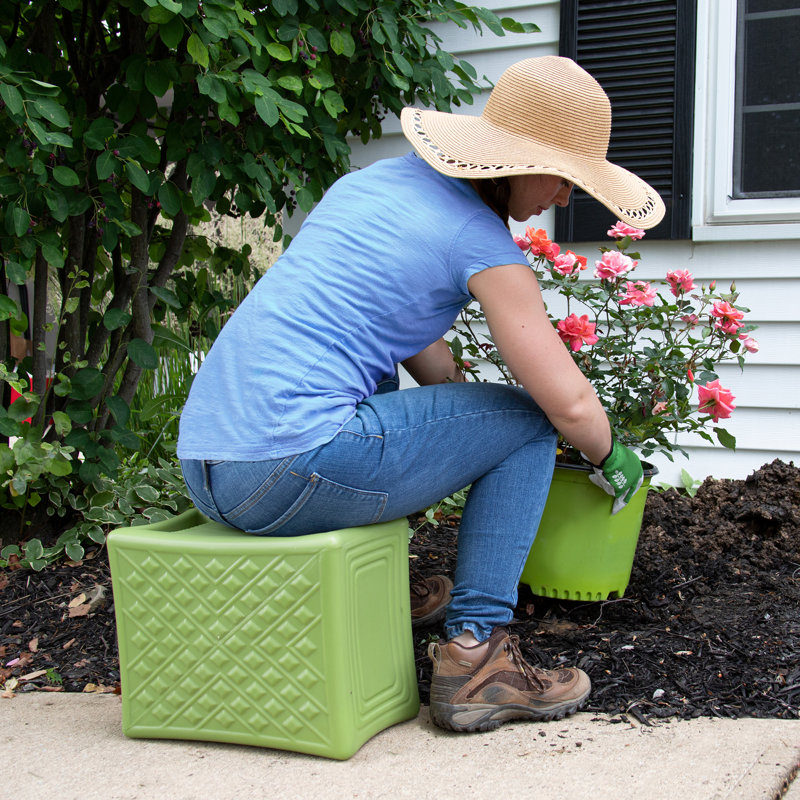 Simplay3 Green Adjustable Plastic Garden Seat