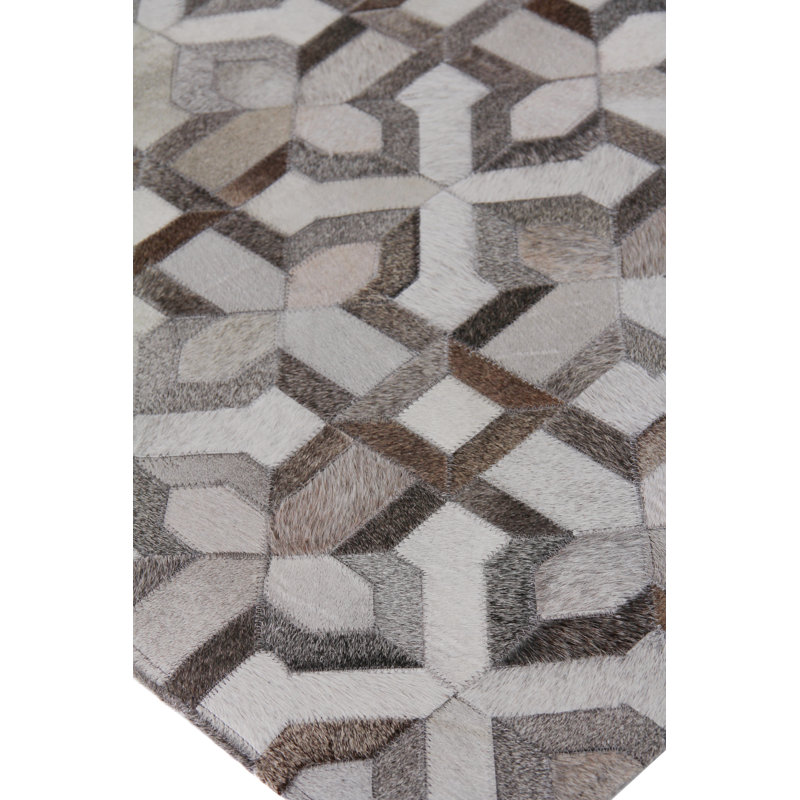Natural Hide Cowhide Geometric Area Rug, Rectangle 5' x 8'