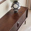 Console de télévision Mid-Century avec finition en bois-467470234