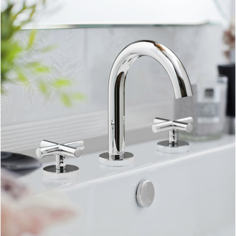 Riu™ Widespread Bathroom Faucet with Drain Assembly and C-Spout, Chrome