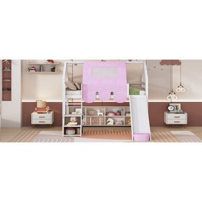 Lit mezzanine en bois simple avec structure en forme de maison avec tente, blanc et rose