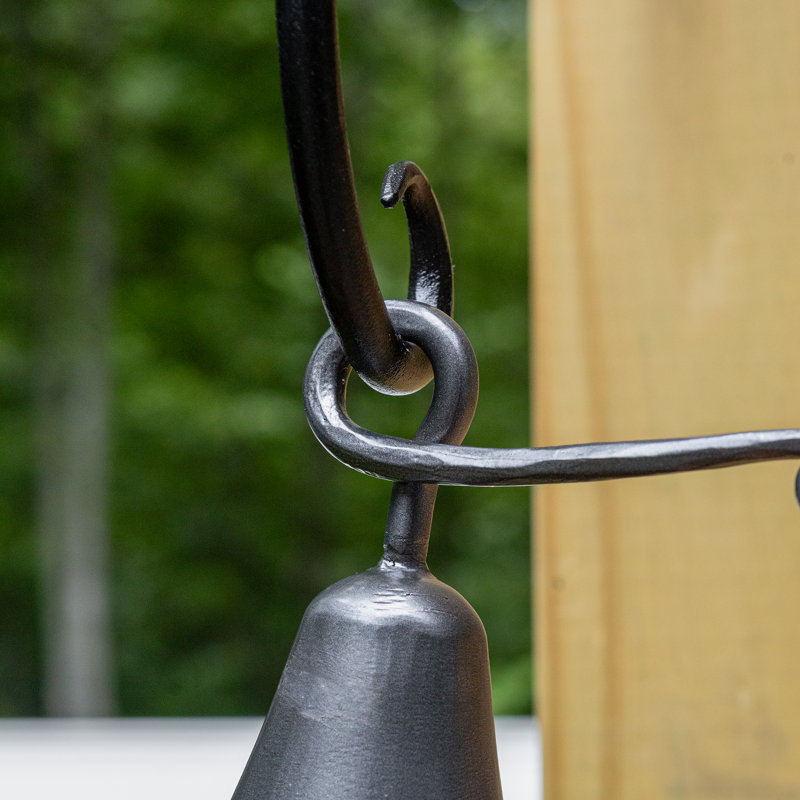 Berns Bell, Petit