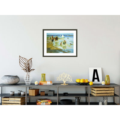 «Children At Play On The Beach» par Edward Henry Potthast - Impression giclée encadrée