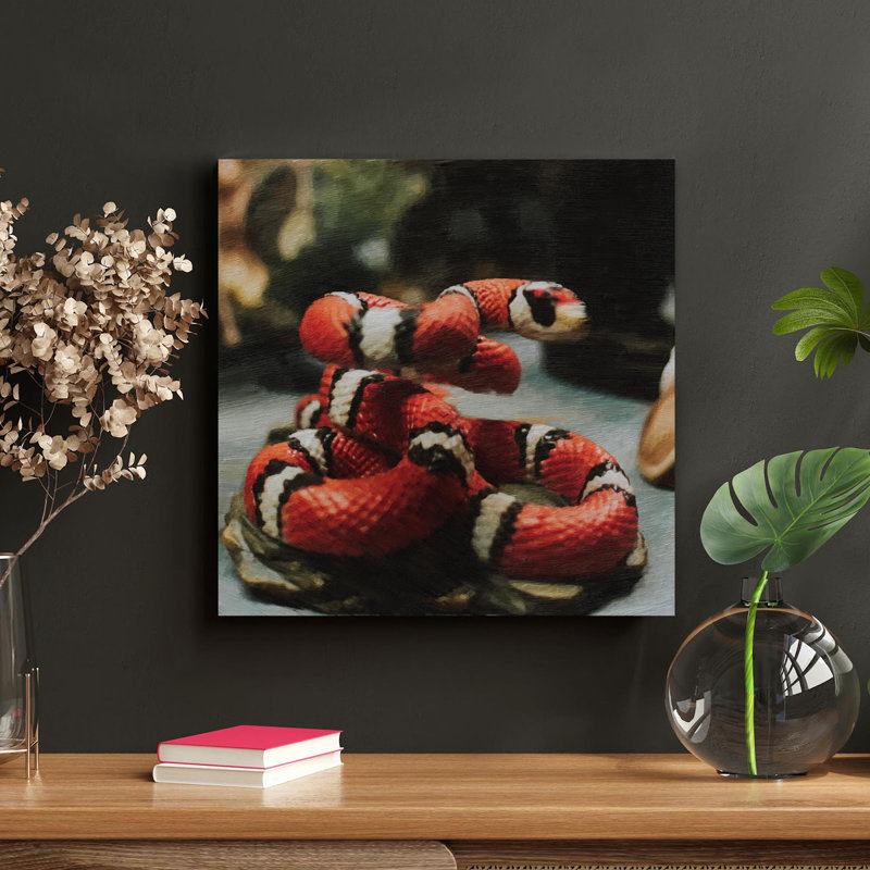 Figurine de serpent rouge et blanc - peinture sur toile tendue, H 12 po x l 12 po