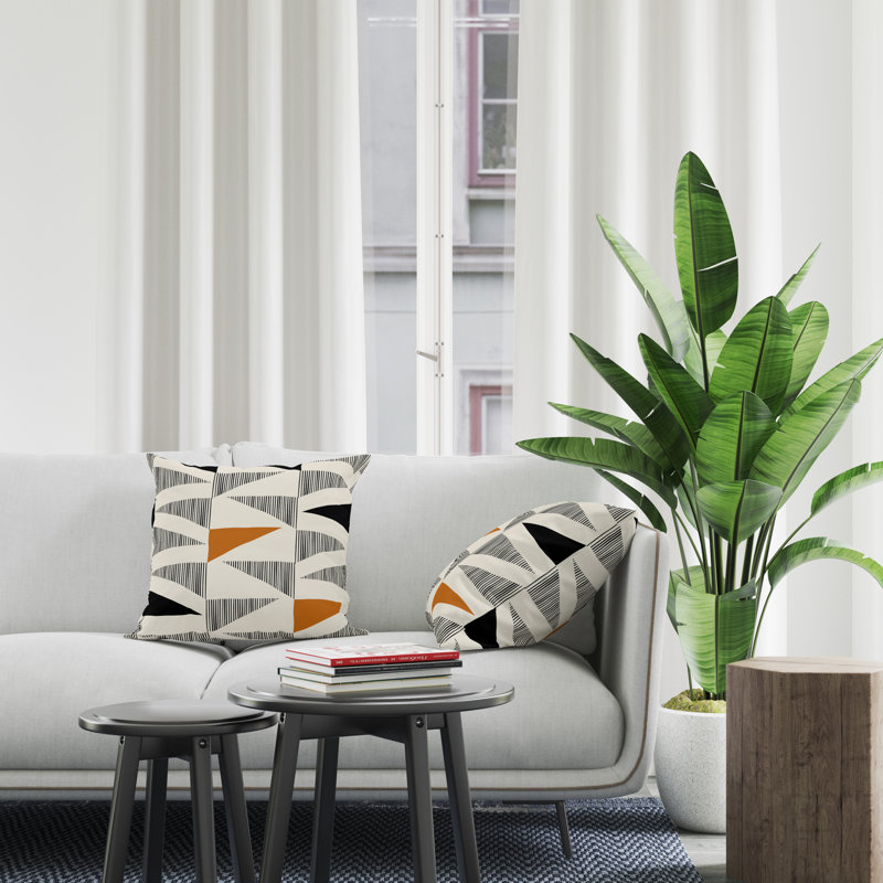 Jeté carré / extérieur en polyester Chamu, L 15 po x H 15 po, Orange / Noir