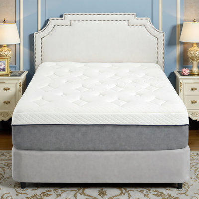 Matelas en mousse viscoélastique gélifiée ultra moelleux de 13 pouces pour un sommeil frais, une isolation des mouvements et un soutien CertiPUR-US dans une conception pratique de lit dans une boîte - double / grand / très grand