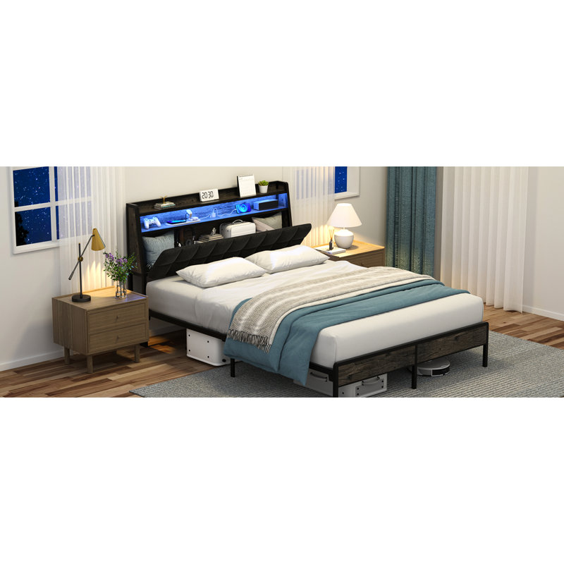 Base de lit double avec tête de lit ergonomique, lumières DEL dans 23 modes, station de recharge pour téléphones et tablettes, espace de rangement inférieur. Cadre en métal noir, bois franc d'ingénierie