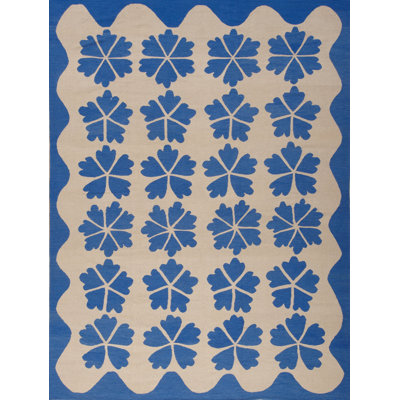 Floral Area Rug in Blue