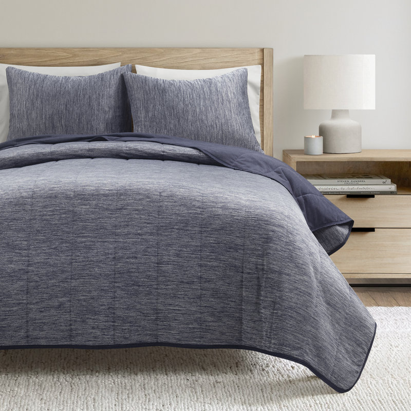 Navy Full/Queen Reversible Cooling Quilt Set