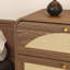 Commode 8 tiroirs à finition noyer avec façade en rotin, large commode en panneau de particules pour un rangement et une organisation modernes