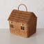 Panier en forme de maison et passe-temps