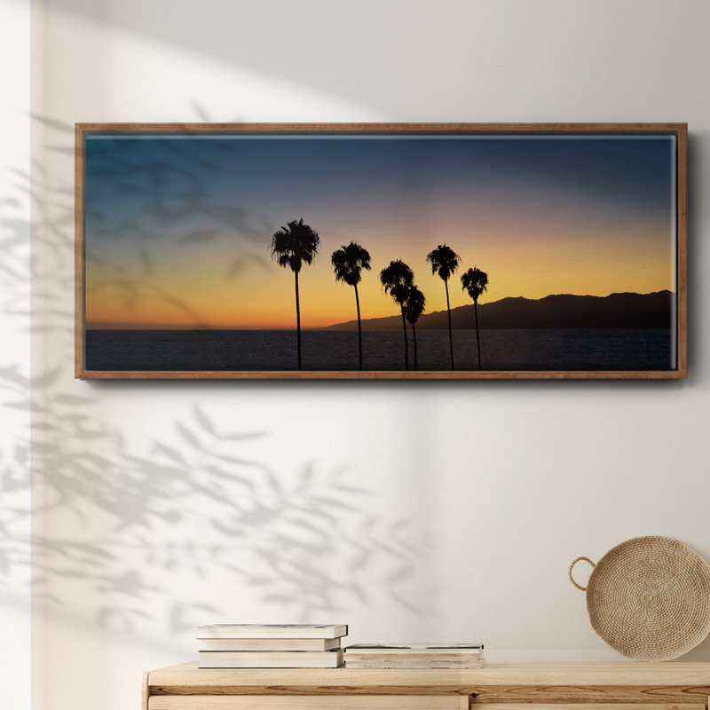 Dusk in Cali, toile encadrée, H 20 po x l 50 po