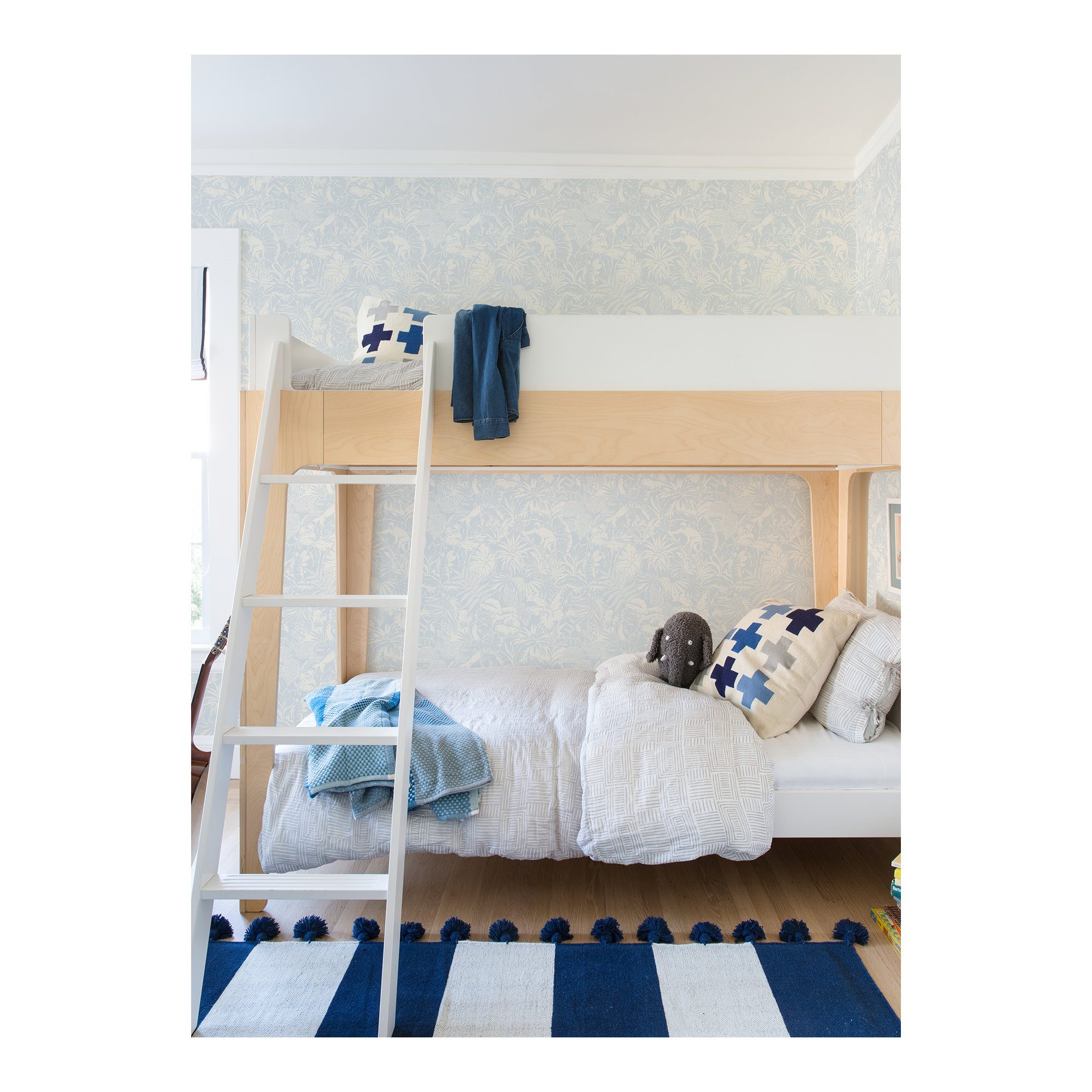 Cheri Floral Wallpaper, Light Blue