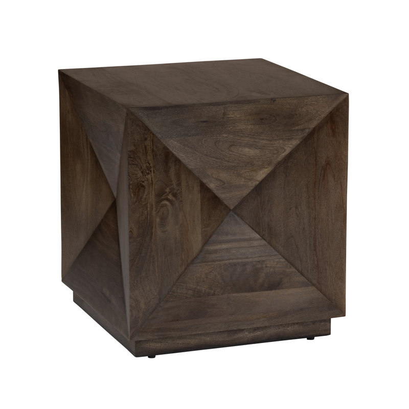 Table carrée décorative